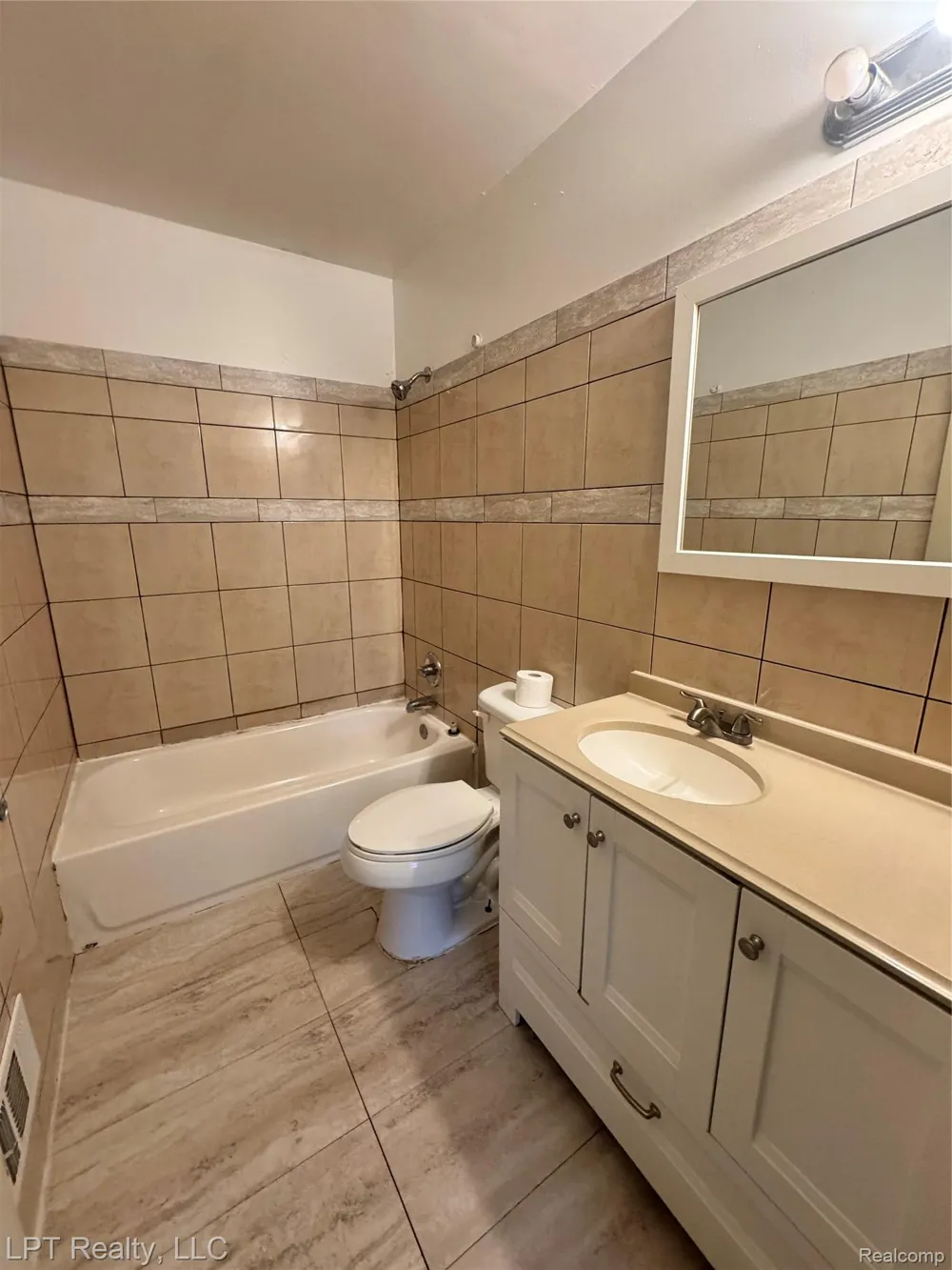 18181 Winwood Court Brownstown Charter Township, MI 48193