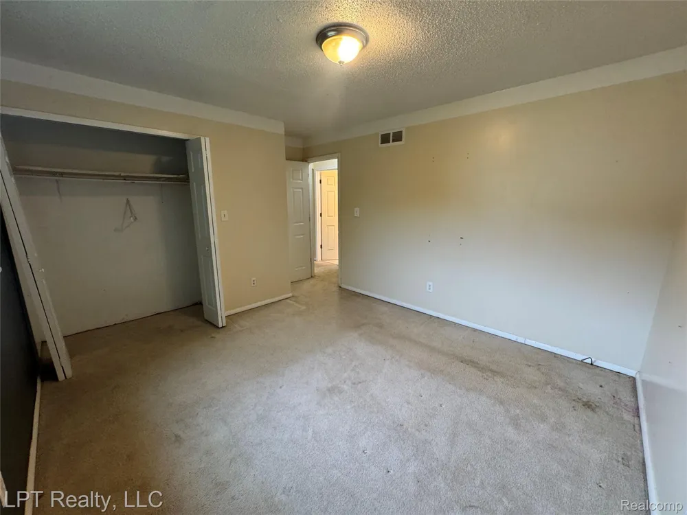 18181 Winwood Court Brownstown Charter Township, MI 48193