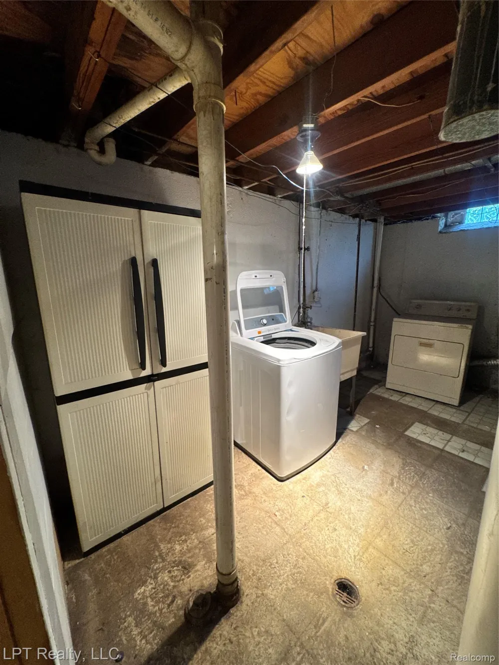 18181 Winwood Court Brownstown Charter Township, MI 48193
