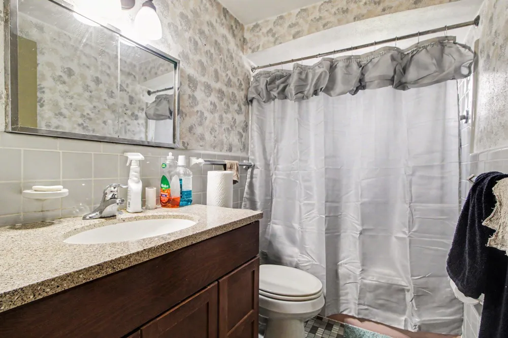 13429 Garfield Street Redford Charter Township, MI 48239