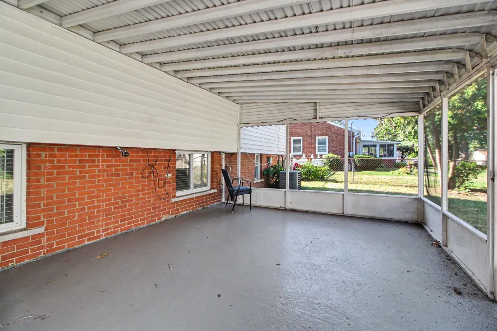 13429 Garfield Street Redford Charter Township, MI 48239