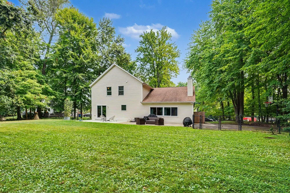 238 Jacaranda Drive Battle Creek City, MI 49015