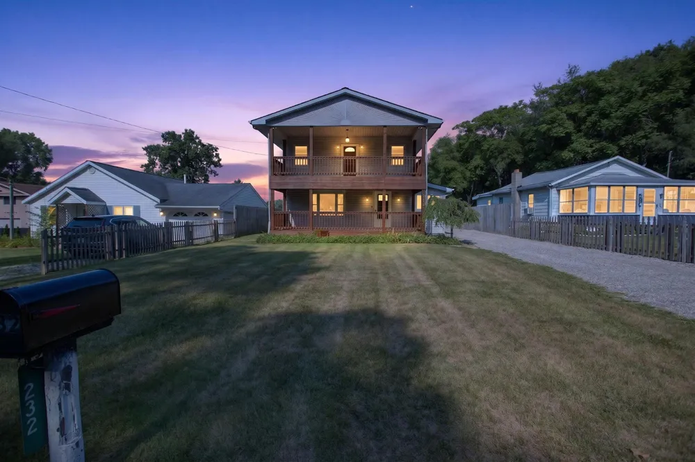 232 Bender Street Leoni Township, MI 49202