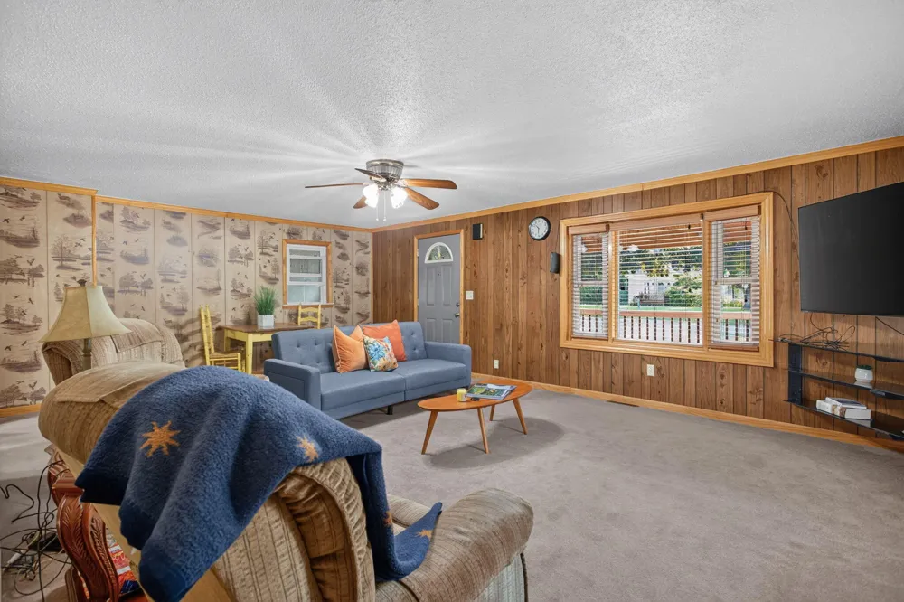 232 Bender Street Leoni Township, MI 49202