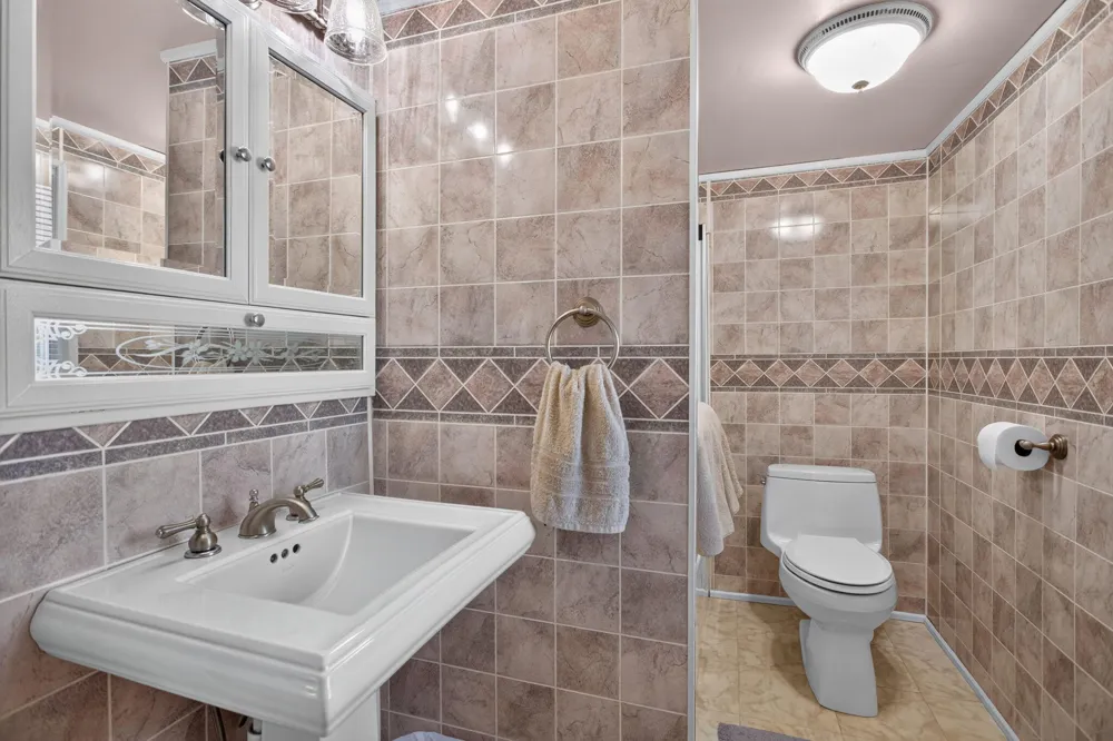232 Bender Street Leoni Township, MI 49202