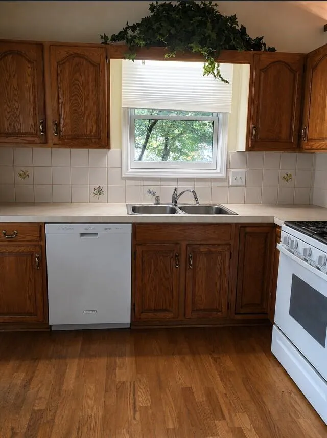 3140 Old Kent Road SE Kentwood City, MI 49512