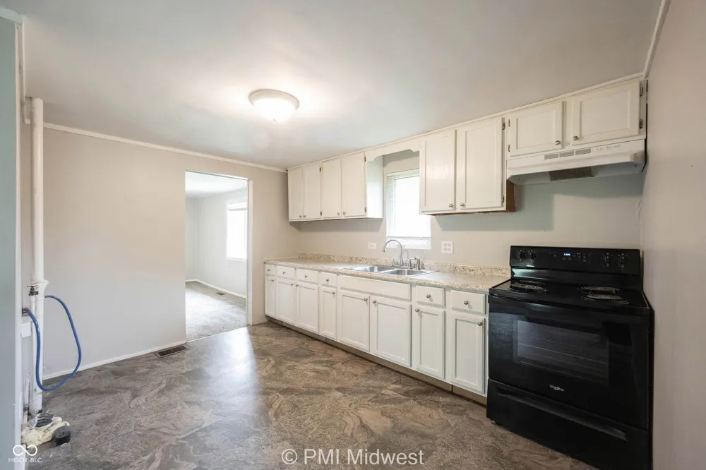 334 Ellis Street Plainfield, IN 46168