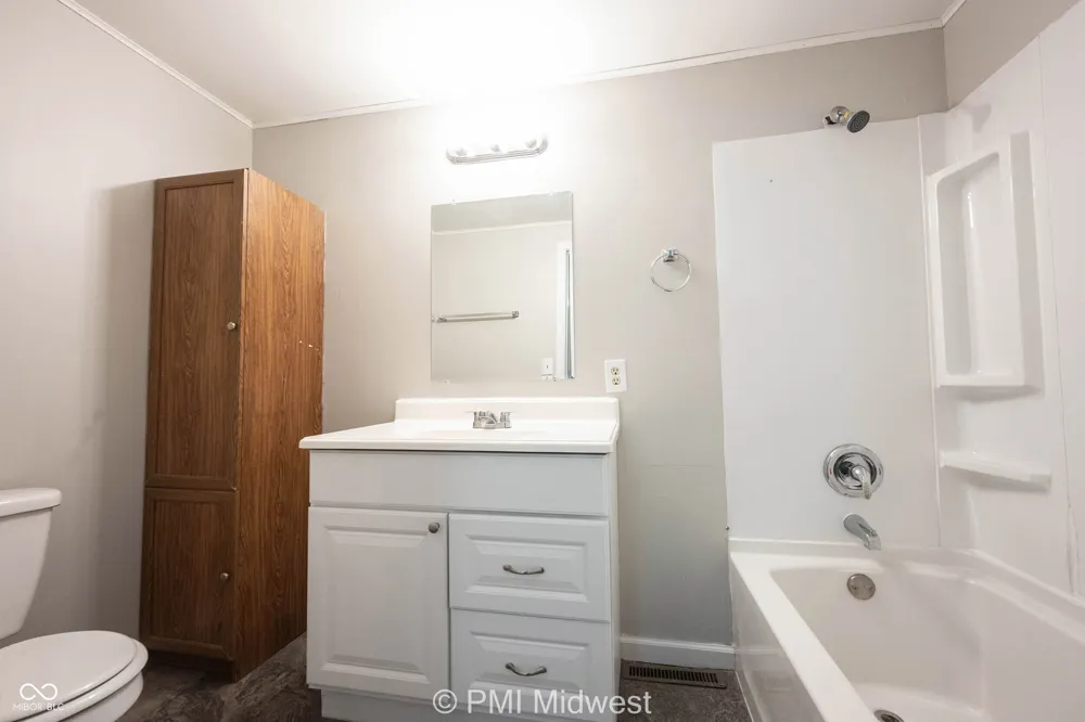 334 Ellis Street Plainfield, IN 46168