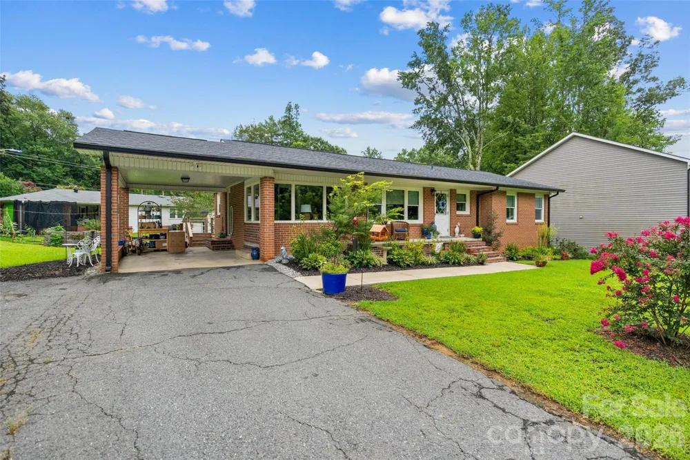 1101 Rosewood Avenue Kannapolis, NC 28081
