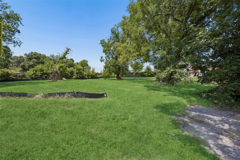 110 Louise Ritter Boulevard Red Oak, TX 75154
