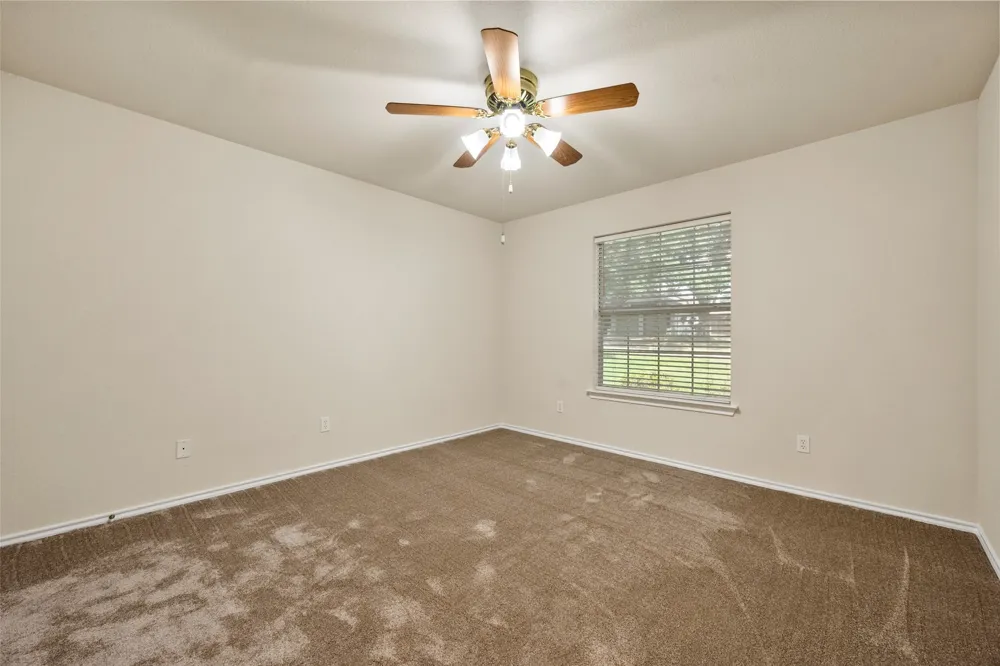 1104 Starling Court Burleson, TX 76028