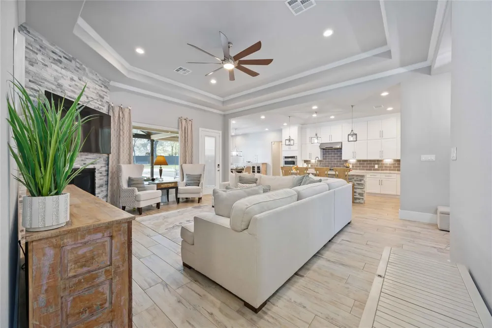 33510 Walnut Xing Magnolia, TX 77355