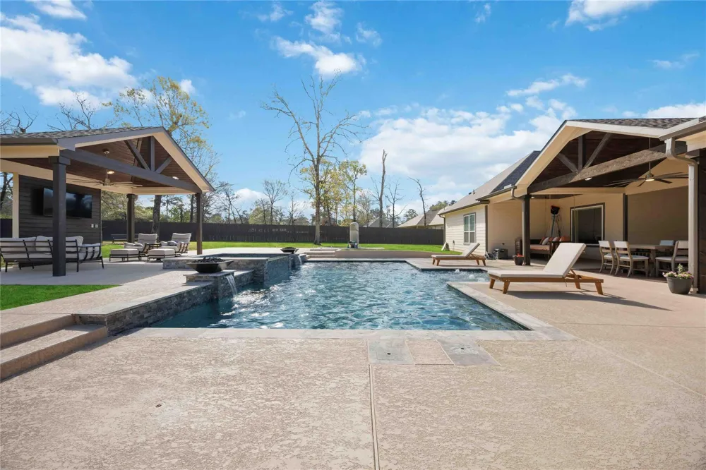 33510 Walnut Xing Magnolia, TX 77355