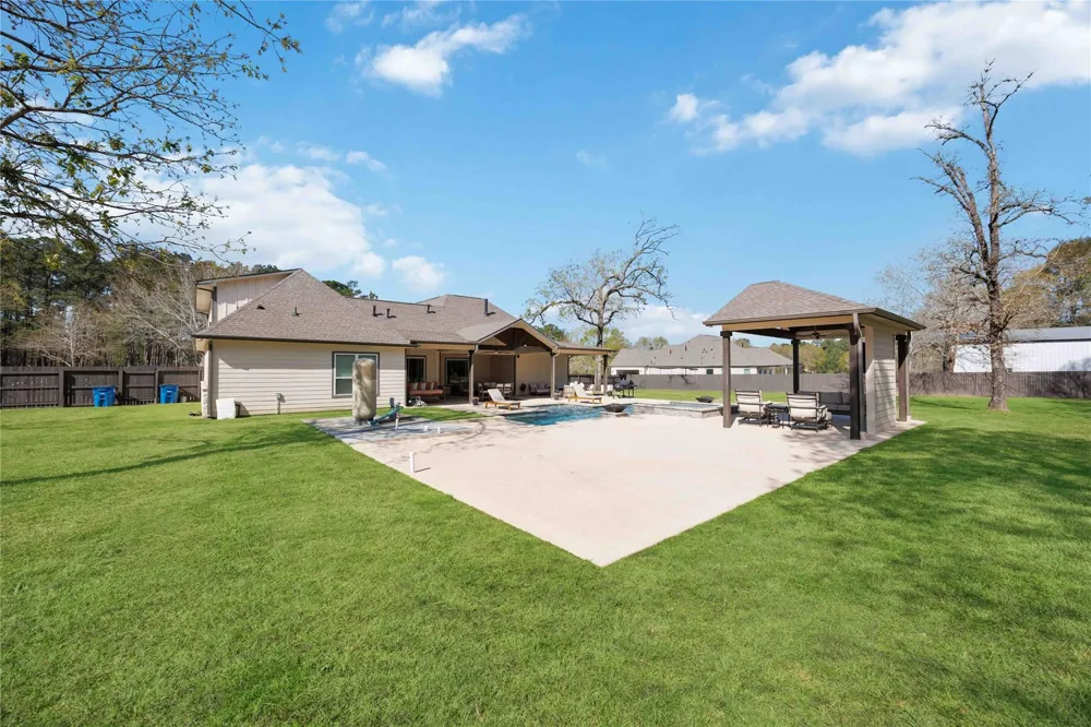 33510 Walnut Xing Magnolia, TX 77355