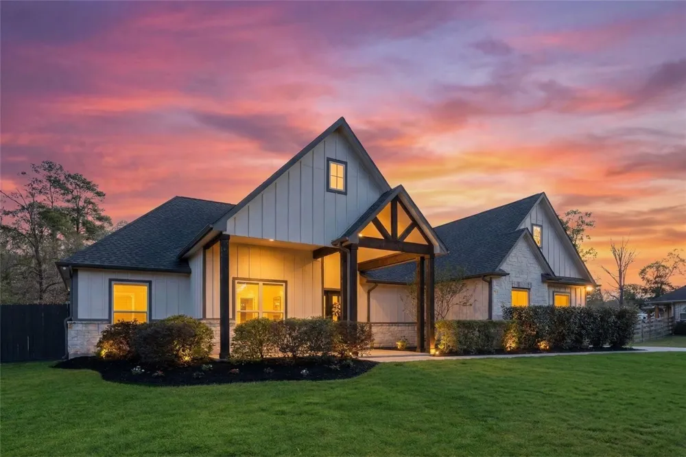 33510 Walnut Xing Magnolia, TX 77355