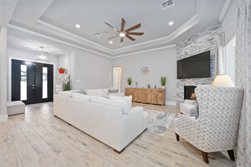 33510 Walnut Xing Magnolia, TX 77355