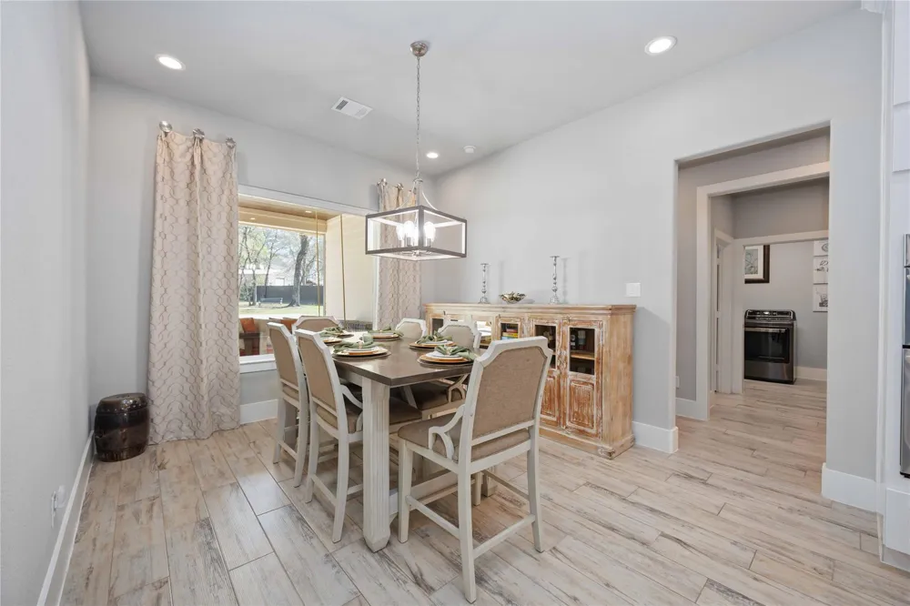 33510 Walnut Xing Magnolia, TX 77355
