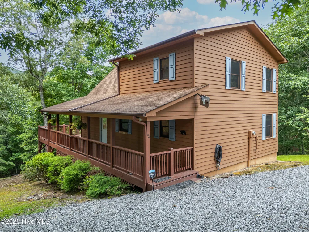 62 Ellis Lane Murphy, NC 28906