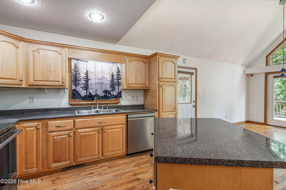 62 Ellis Lane Murphy, NC 28906