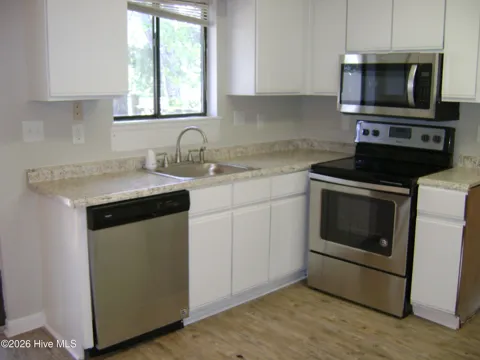 113 Bonner Avenue #107