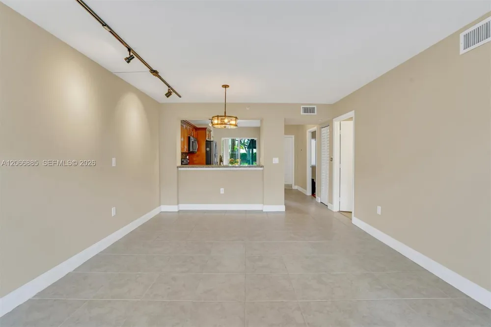 9537 Weldon Cir #I109 Tamarac, FL 33321