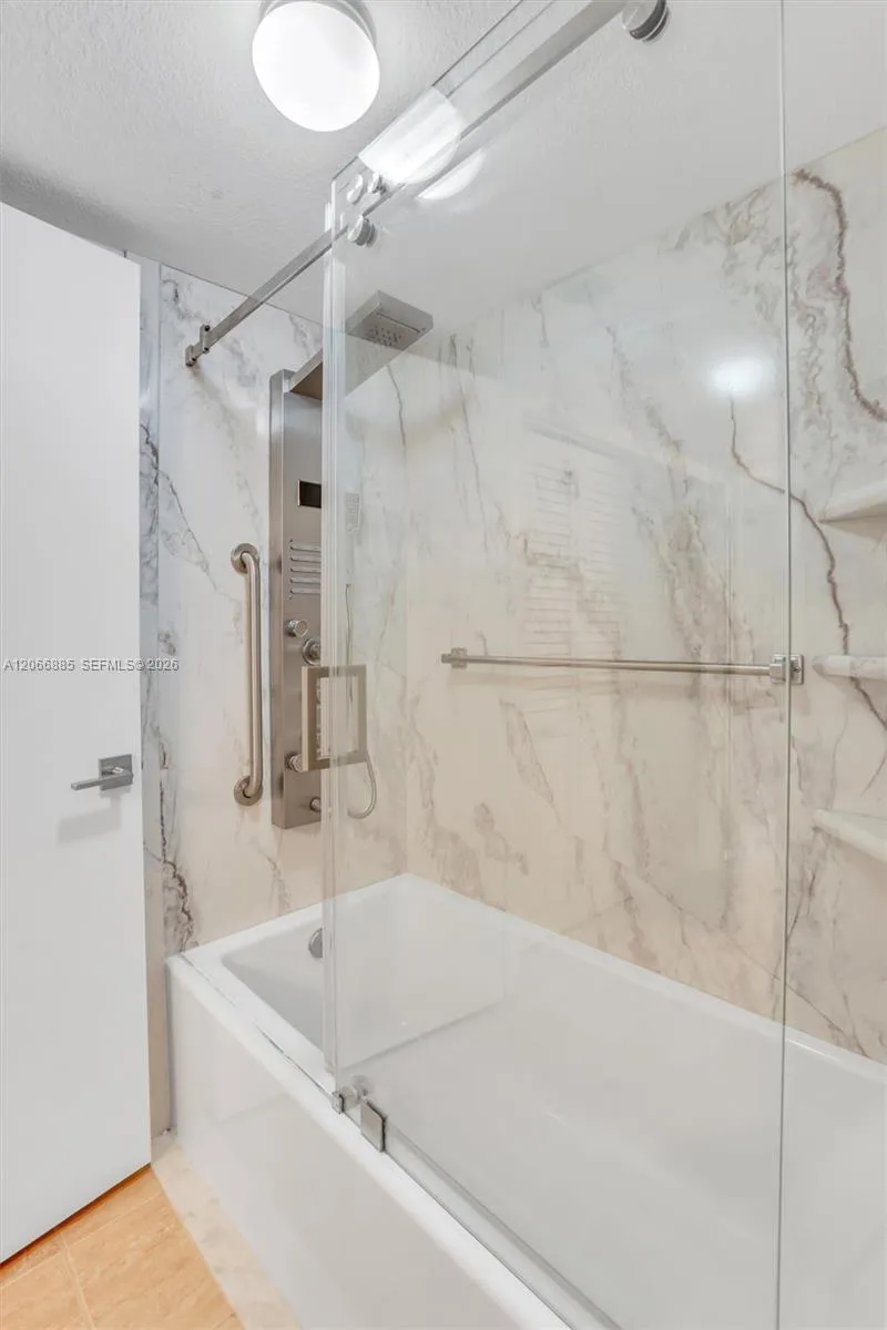 9537 Weldon Cir #I109 Tamarac, FL 33321