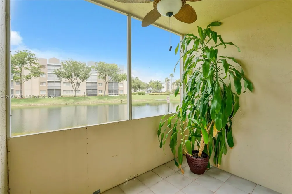 9537 Weldon Cir #I109 Tamarac, FL 33321