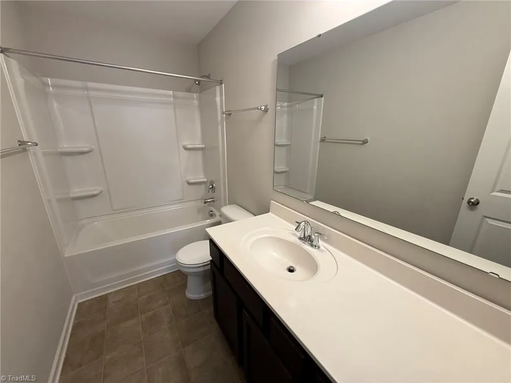 2486 Moss Grove Crossing Winston-Salem, NC 27103