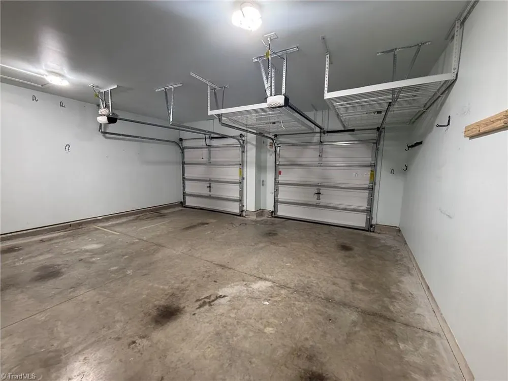 2486 Moss Grove Crossing Winston-Salem, NC 27103