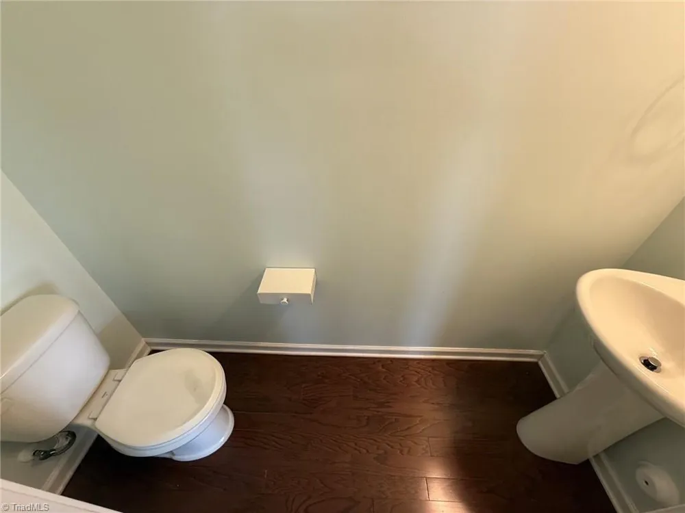 2486 Moss Grove Crossing Winston-Salem, NC 27103