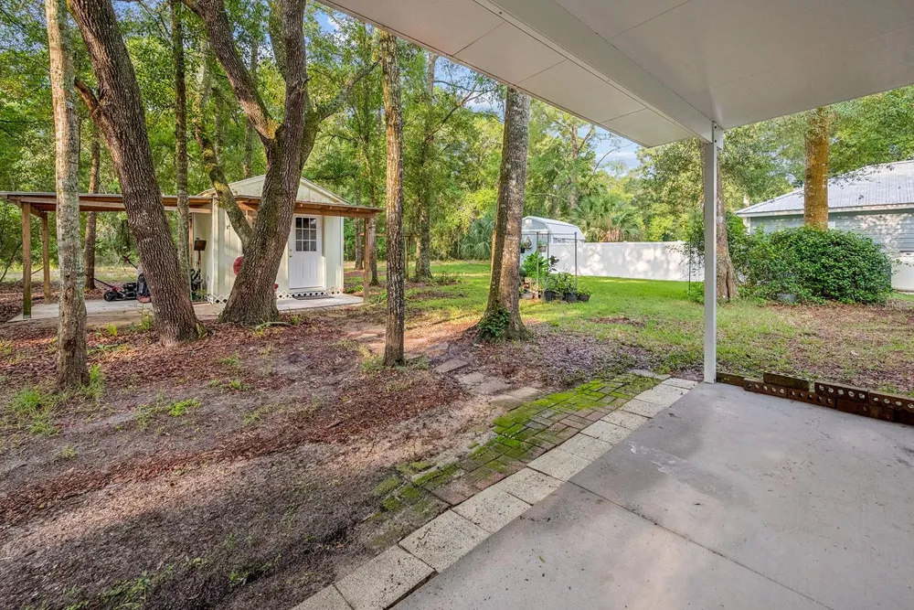7250 CARDINAL TRAIL Fanning Springs, FL 32693