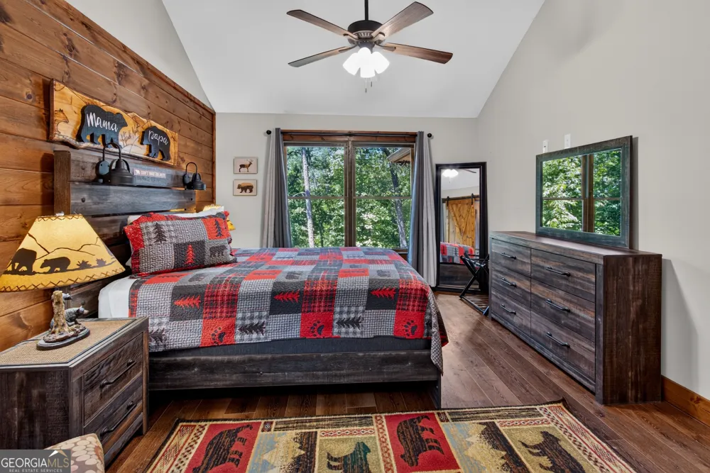 155 Hawks Ridge DR Mineral Bluff, GA 30559