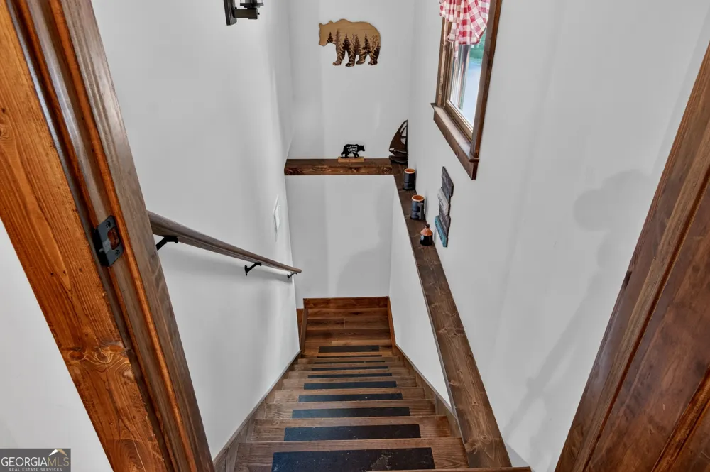 155 Hawks Ridge DR Mineral Bluff, GA 30559