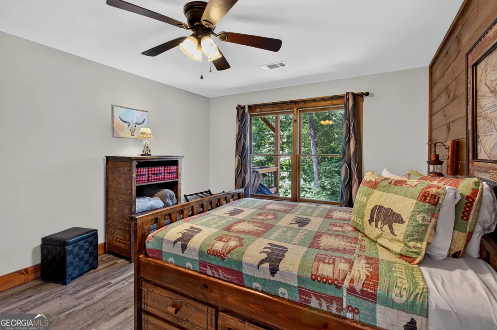 155 Hawks Ridge DR Mineral Bluff, GA 30559