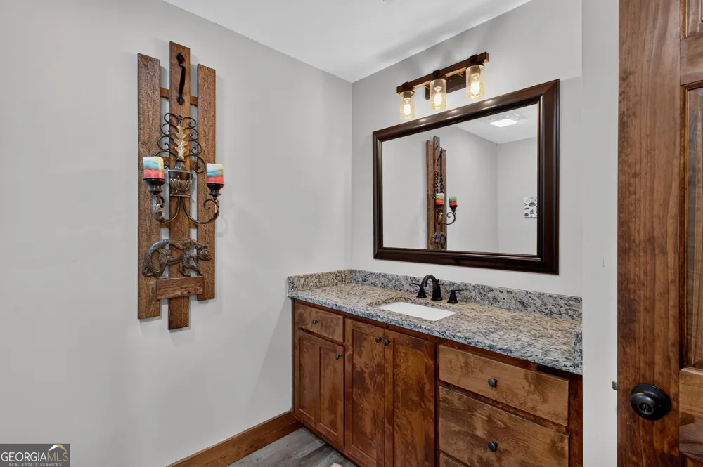 155 Hawks Ridge DR Mineral Bluff, GA 30559