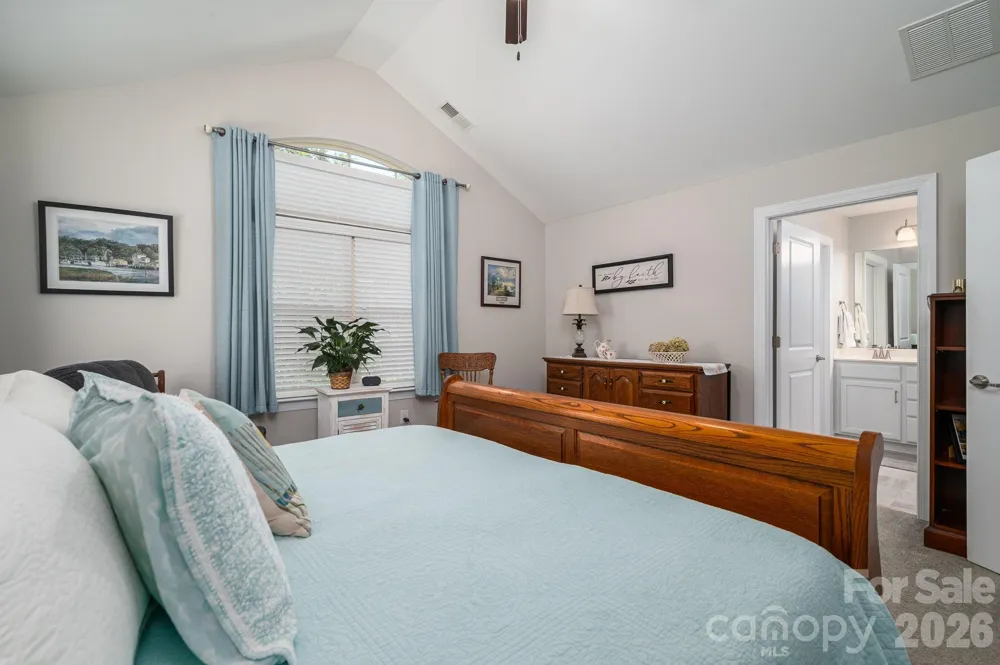2360 Villa Oaks Court Gastonia, NC 28056