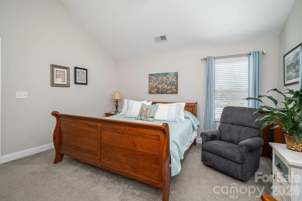 2360 Villa Oaks Court Gastonia, NC 28056
