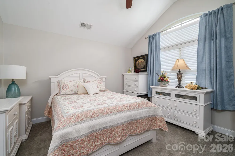 2360 Villa Oaks Court Gastonia, NC 28056