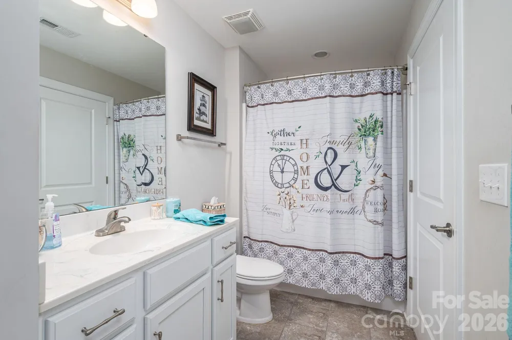 2360 Villa Oaks Court Gastonia, NC 28056