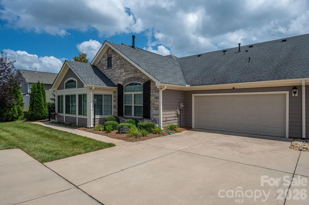 2360 Villa Oaks Court Gastonia, NC 28056