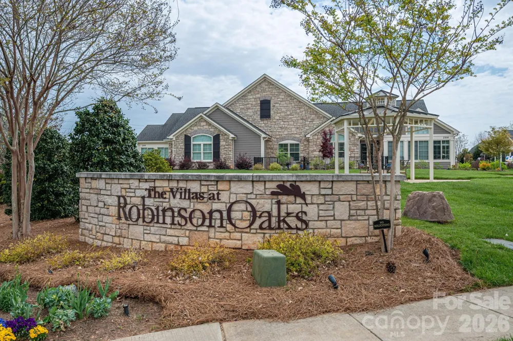 2360 Villa Oaks Court Gastonia, NC 28056