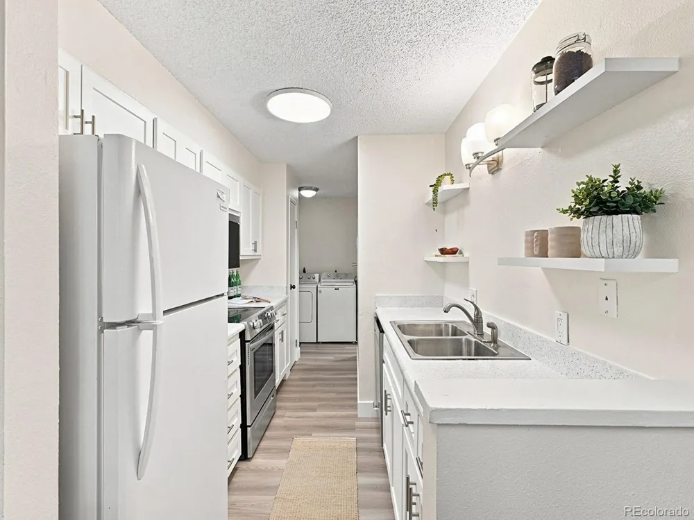 6455 E Bates Avenue #4-105 Denver, CO 80222