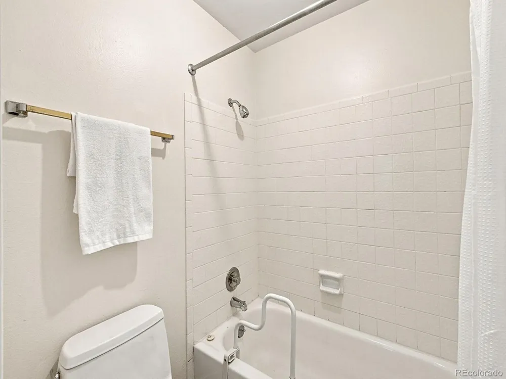 6455 E Bates Avenue #4-105 Denver, CO 80222