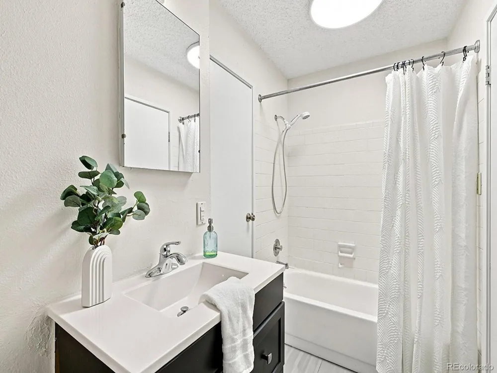 6455 E Bates Avenue #4-105 Denver, CO 80222