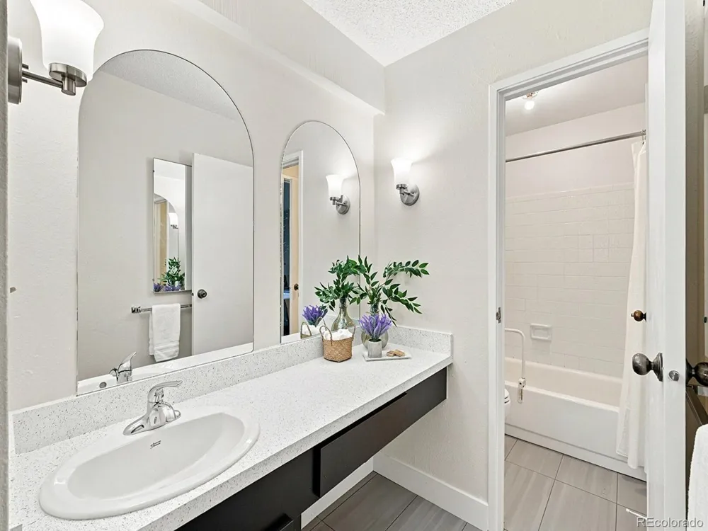 6455 E Bates Avenue #4-105 Denver, CO 80222