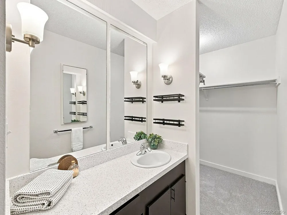 6455 E Bates Avenue #4-105 Denver, CO 80222