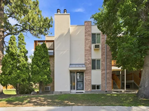 6455 E Bates Avenue #4-105