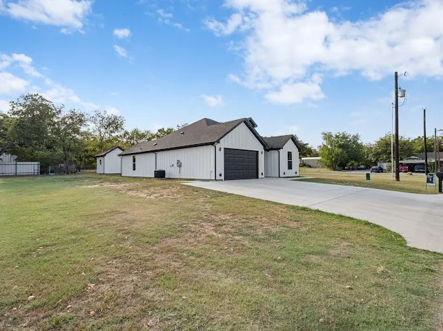 1119 20th Street Bridgeport, TX 76426