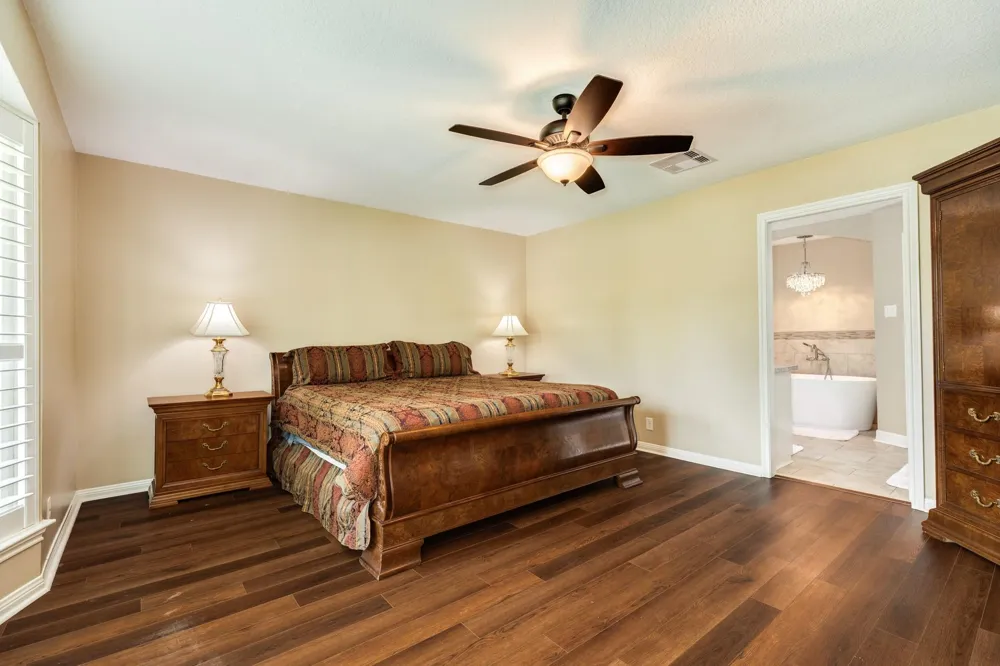 102 Buttercup Street Lake Jackson, TX 77566