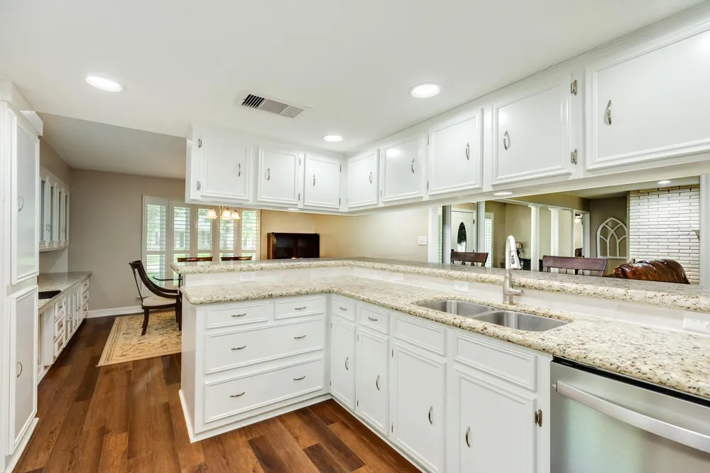 102 Buttercup Street Lake Jackson, TX 77566